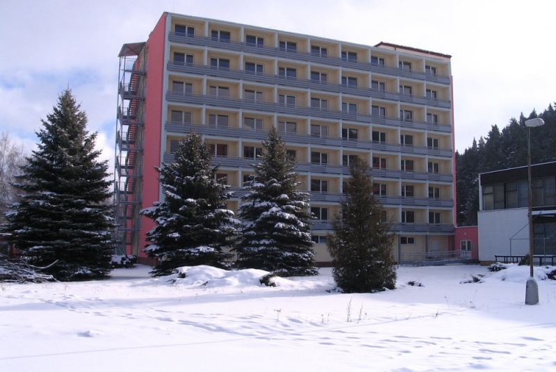 2012 / Hotel Mladosť Svit, blok A - prestavba na byty